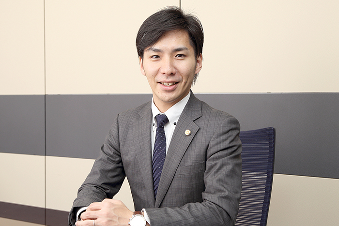 弁護士紹介 弁護士紹介